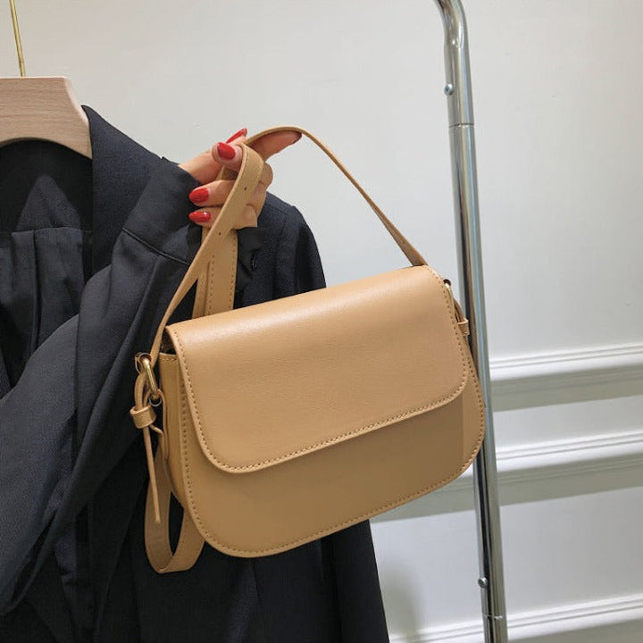 Avery Classic Saddle | Crossbody Bag