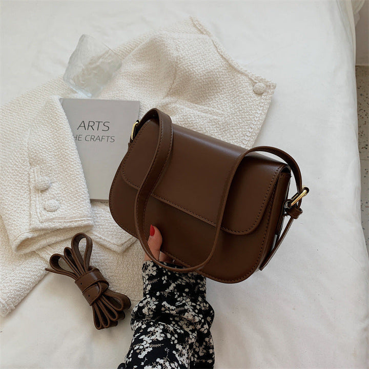 Avery Classic Saddle | Crossbody Bag